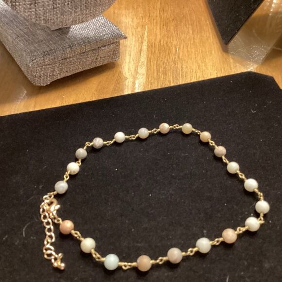 Petite Gray/Greenish Bead Necklace - Picture 1 of 5